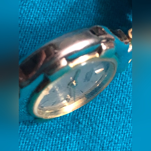 (933)Vintage Ladies Citizen CQ Two Tone Gold & Silver Quartz Watch…. - Picture 10 of 14